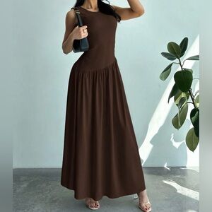 Elegant Brown Maxi Dress 💫
